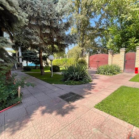 בישקק Гостевой Дом Шумкар Азия Guest House Shumkar Asia מראה חיצוני תמונה