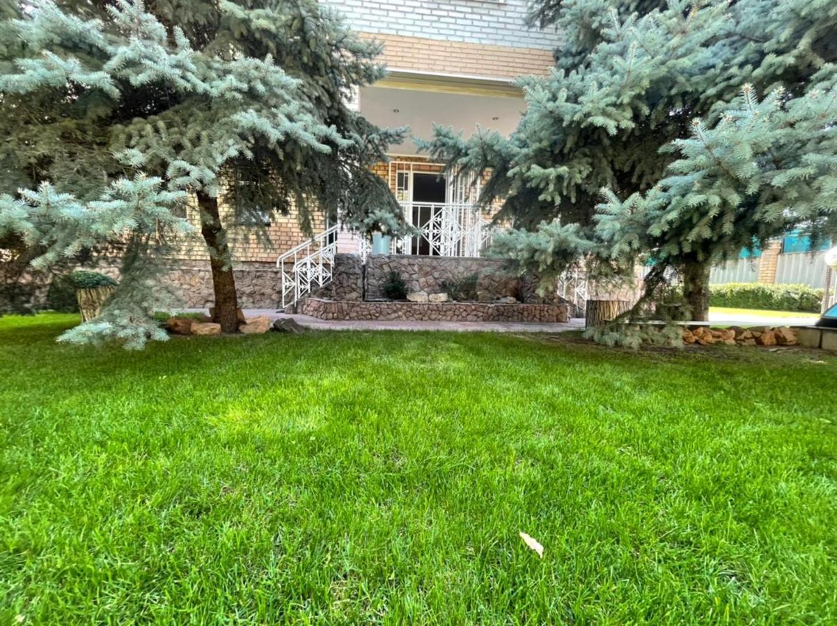 בישקק Гостевой Дом Шумкар Азия Guest House Shumkar Asia מראה חיצוני תמונה