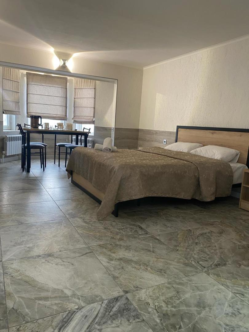 בישקק Гостевой Дом Шумкар Азия Guest House Shumkar Asia מראה חיצוני תמונה