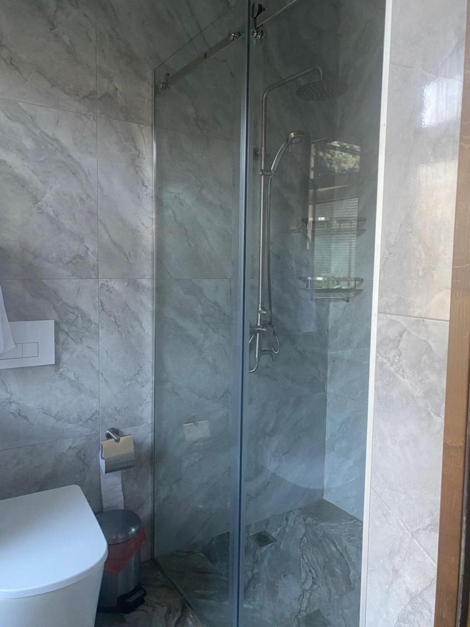 בישקק Гостевой Дом Шумкар Азия Guest House Shumkar Asia מראה חיצוני תמונה