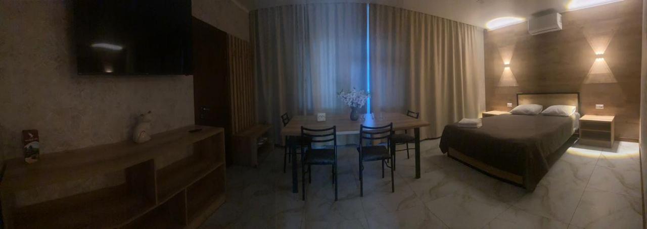 בישקק Гостевой Дом Шумкар Азия Guest House Shumkar Asia מראה חיצוני תמונה